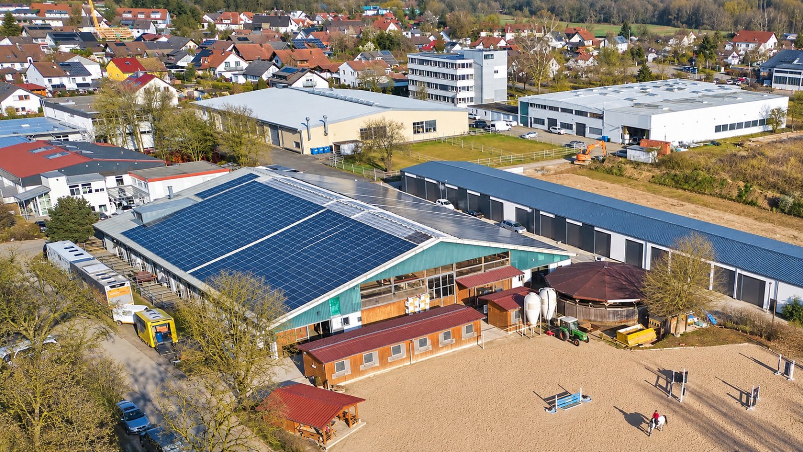 Bad Säckingen: Alemania, Baden-Woerttemberg, centro ecuestre professional en venta 