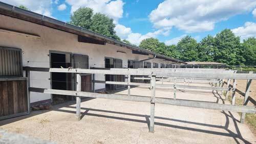 2528AM NRW, Renania del Norte-Westfalia, Bielefeld, centro ecuestre en venta