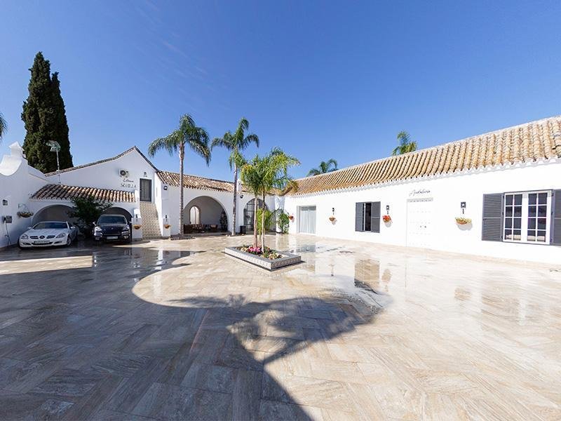 2534 Andalucía, Sevilla, Las Cabezas de San Juan, finca de lujo en venta
