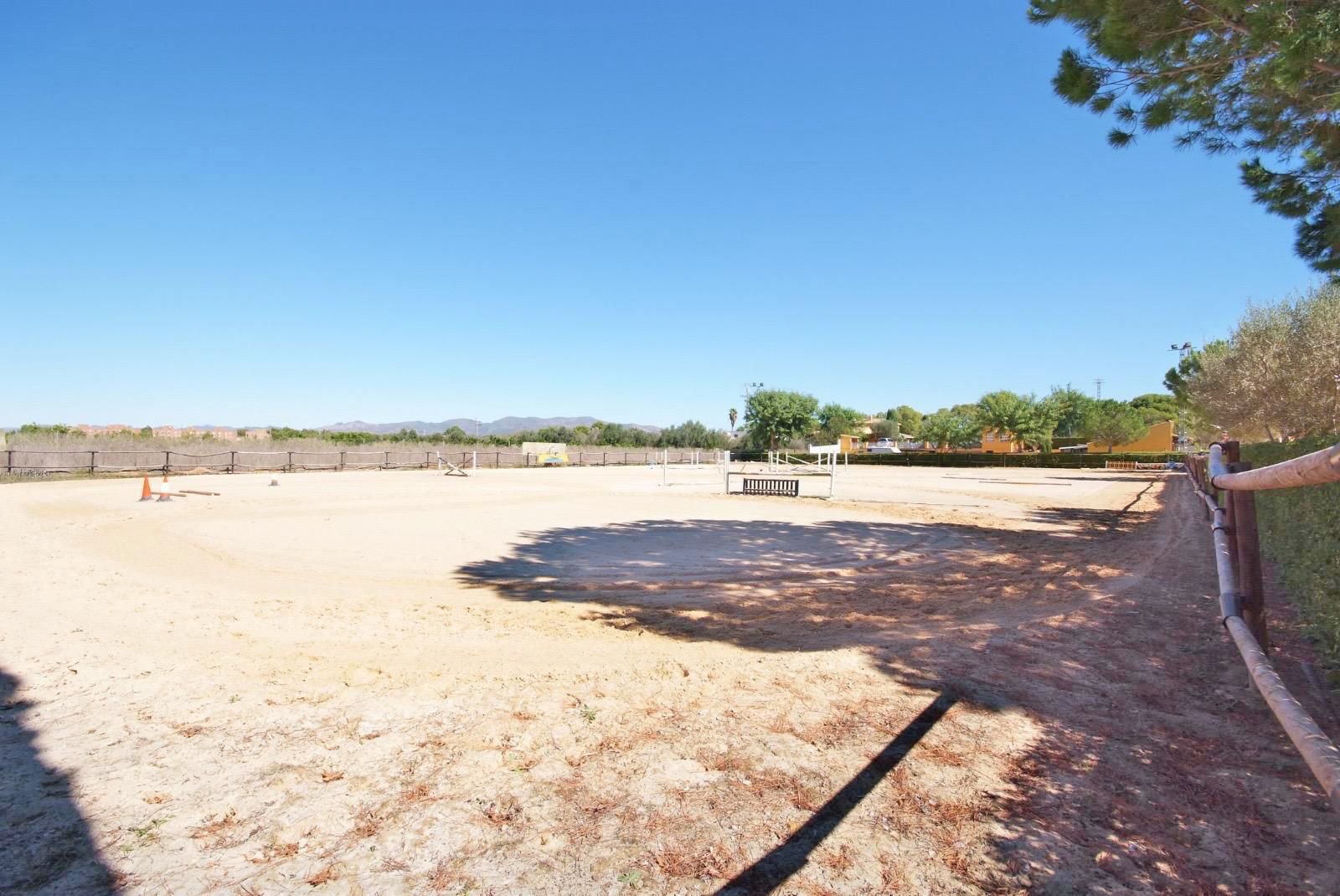 2535SG España, Valencia, Betera, casa con instalaciones ecuestres en venta