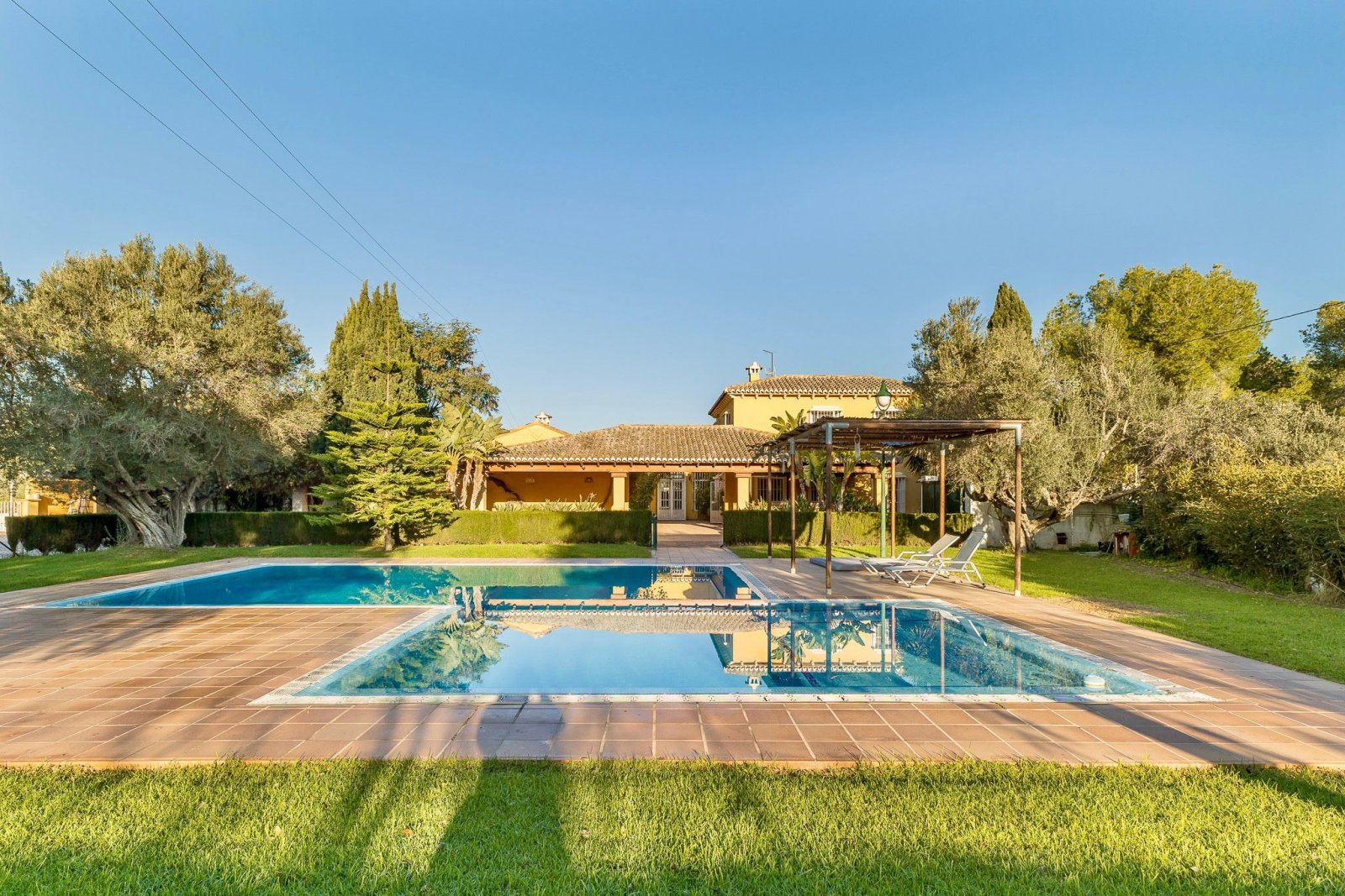 2535SG España, Valencia, Betera, casa con instalaciones ecuestres en venta