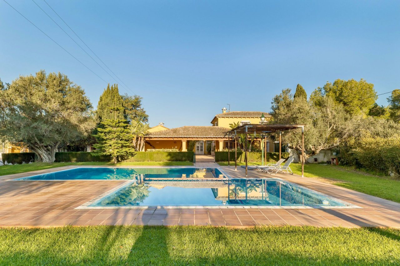 2535SG España, Valencia, Betera, casa con instalaciones ecuestres en venta