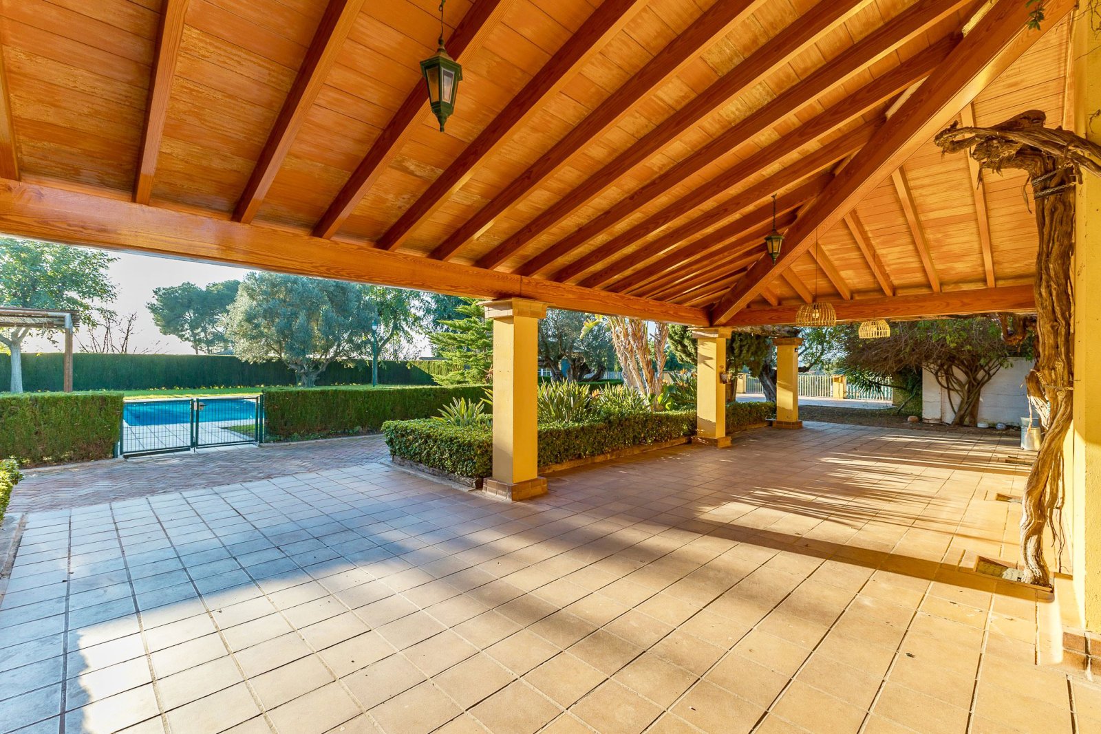 2535SG España, Valencia, Betera, casa con instalaciones ecuestres en venta
