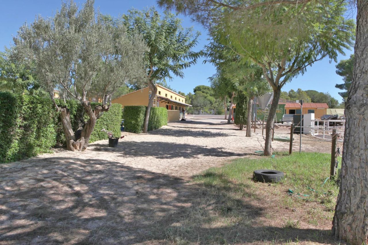 2535SG España, Valencia, Betera, casa con instalaciones ecuestres en venta