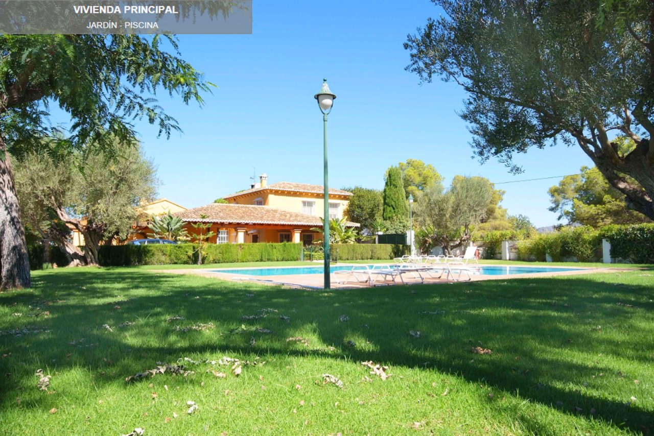 2535SG España, Valencia, Betera, casa con instalaciones ecuestres en venta