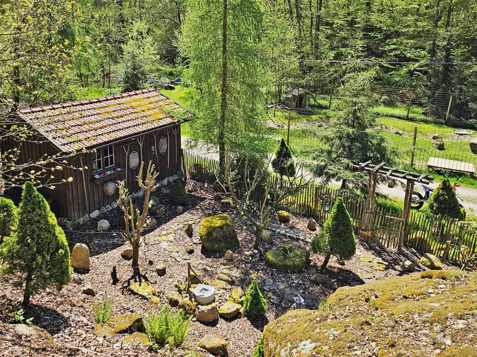 2549 Baviera, Alto Palatinado, distrito de Cham, Zell, casa con arroyo, estanque de natación, establo abierto en venta