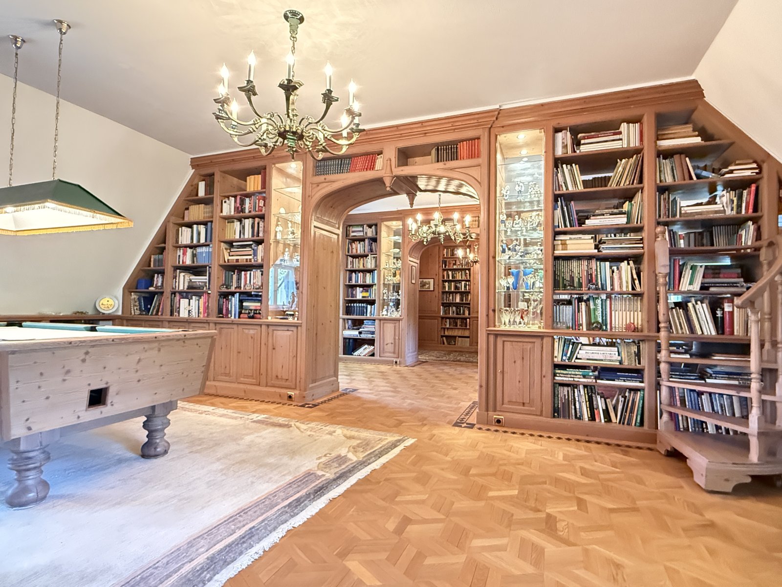 2611-1 Hamburgo, propiedad ecuestre, finca hípica, casa con cuadras en venta.